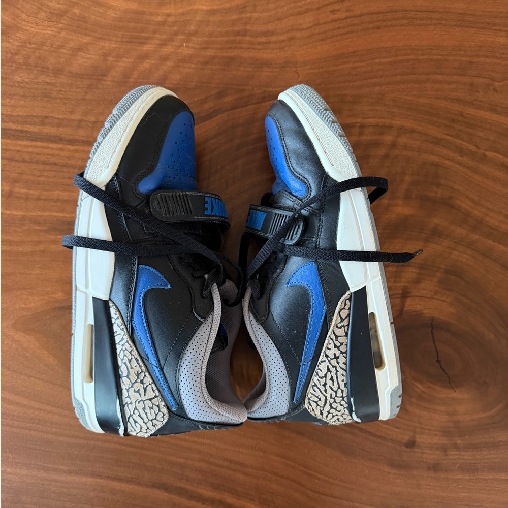 Nike Black and Blue Sports Footwear